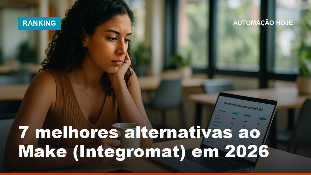 Profissional comparando alternativas ao Make (Integromat) para automação no notebook